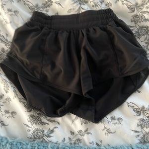 Black lululemon size 2 hotty hot shorts in perfect condition